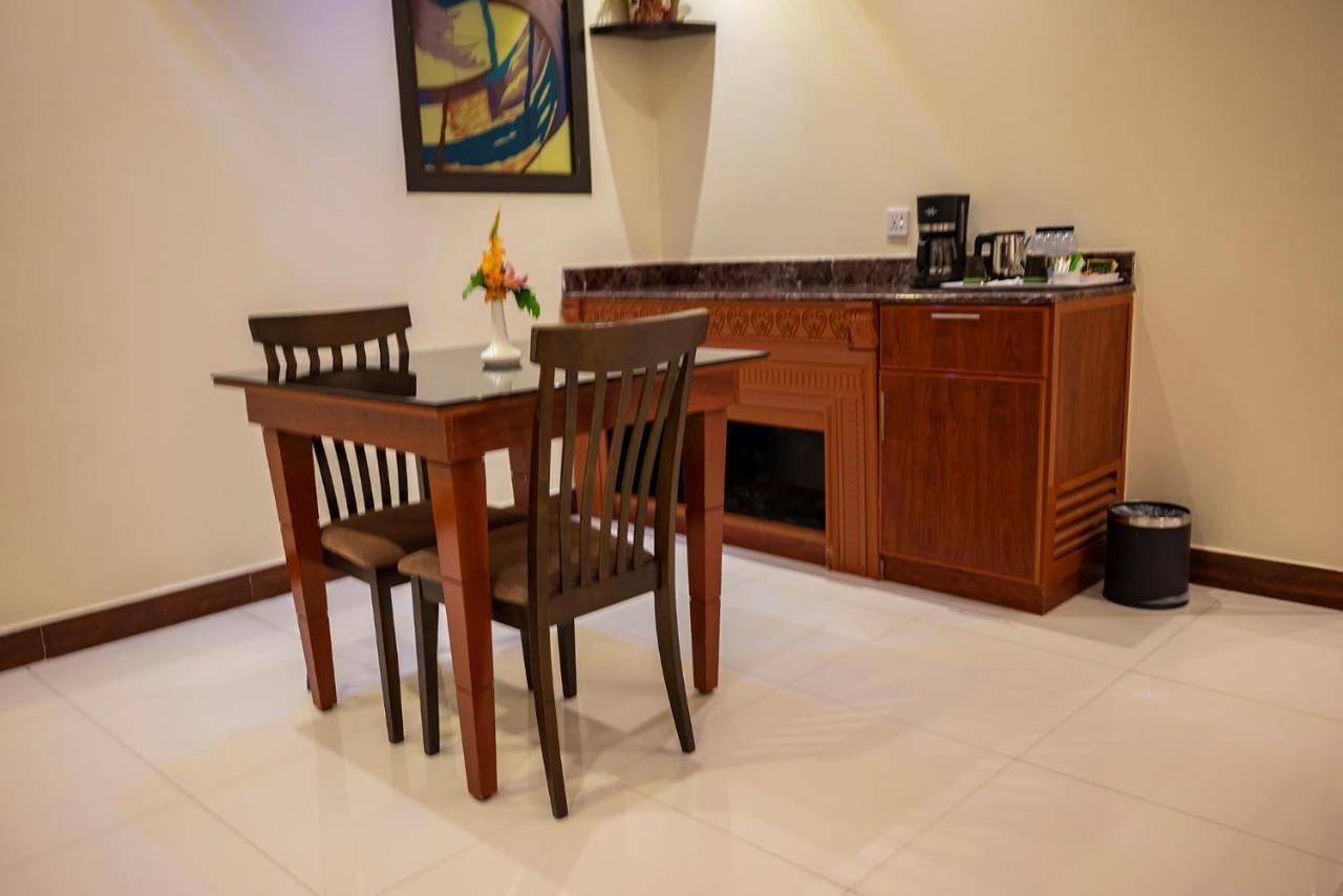 Meral Crown Riyadh