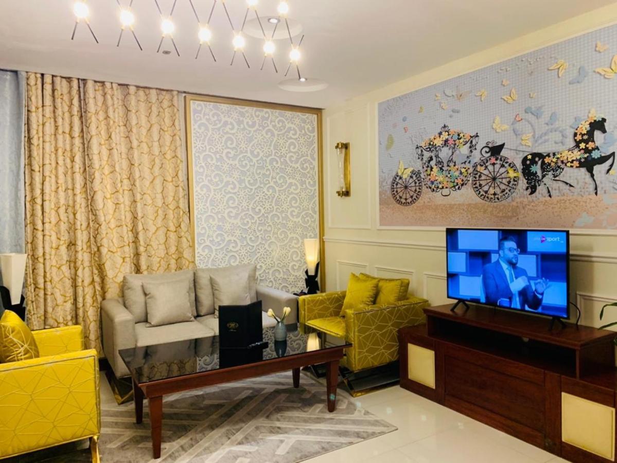 Meral Crown Riyadh