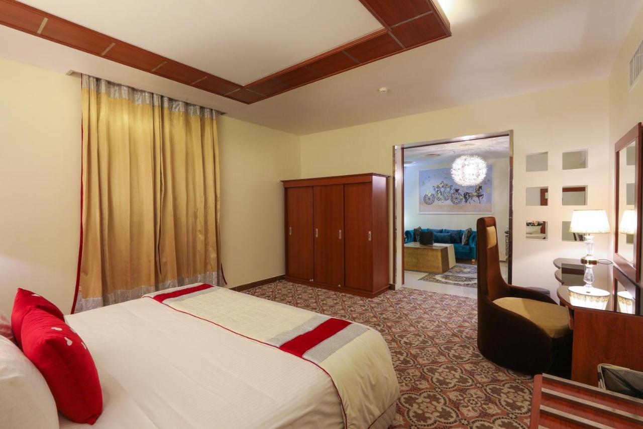 Meral Crown Riyadh