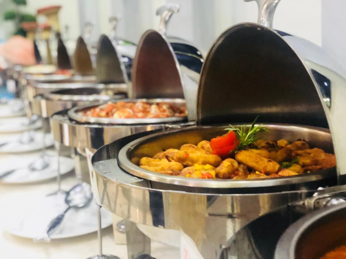 Meral Crown Hotel