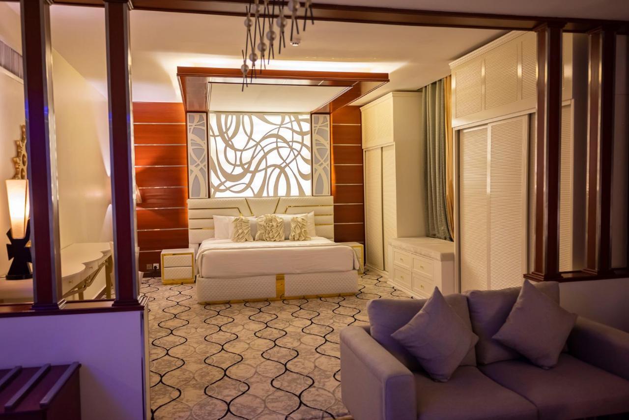 Hotel Meral Crown