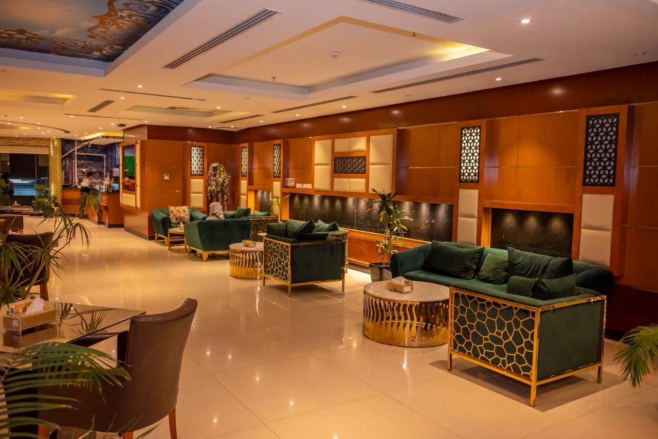 Meral Crown Hotel