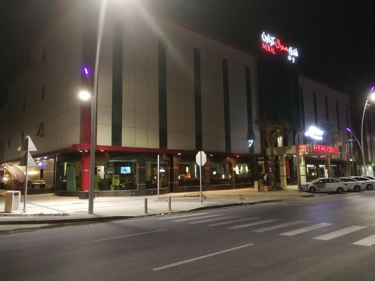 Meral Crown Hotel
